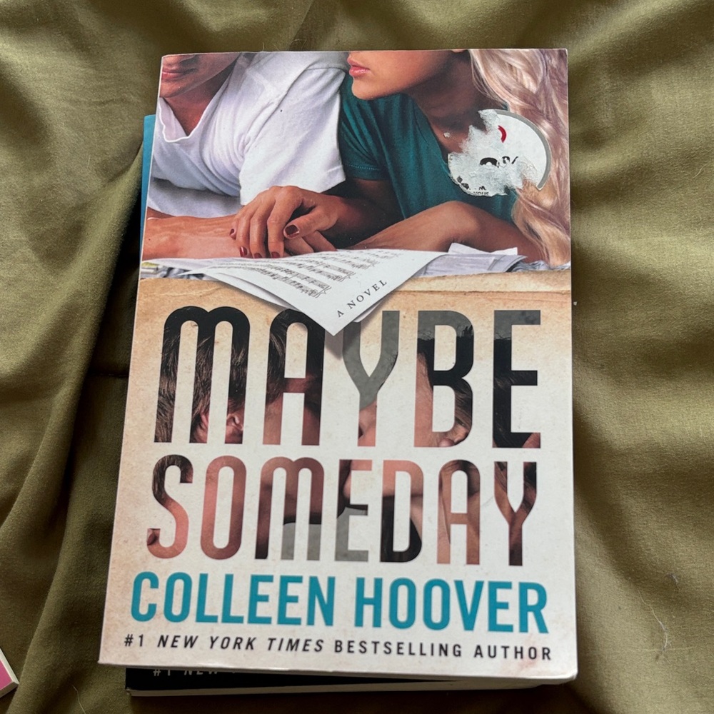 Colleen Hoover Book Set - Blue, White, Pink Covers - Picture 5 of 9